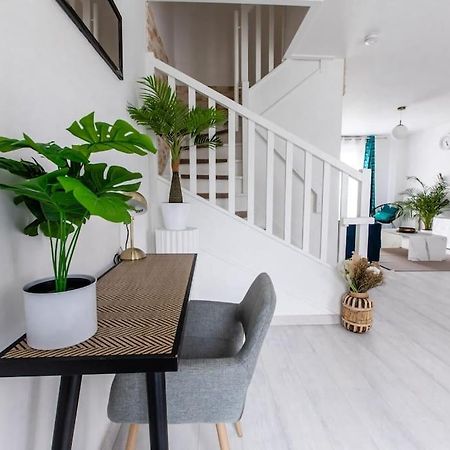 Apartamento Forest Chic : Maison San Marina Parmain Exterior foto