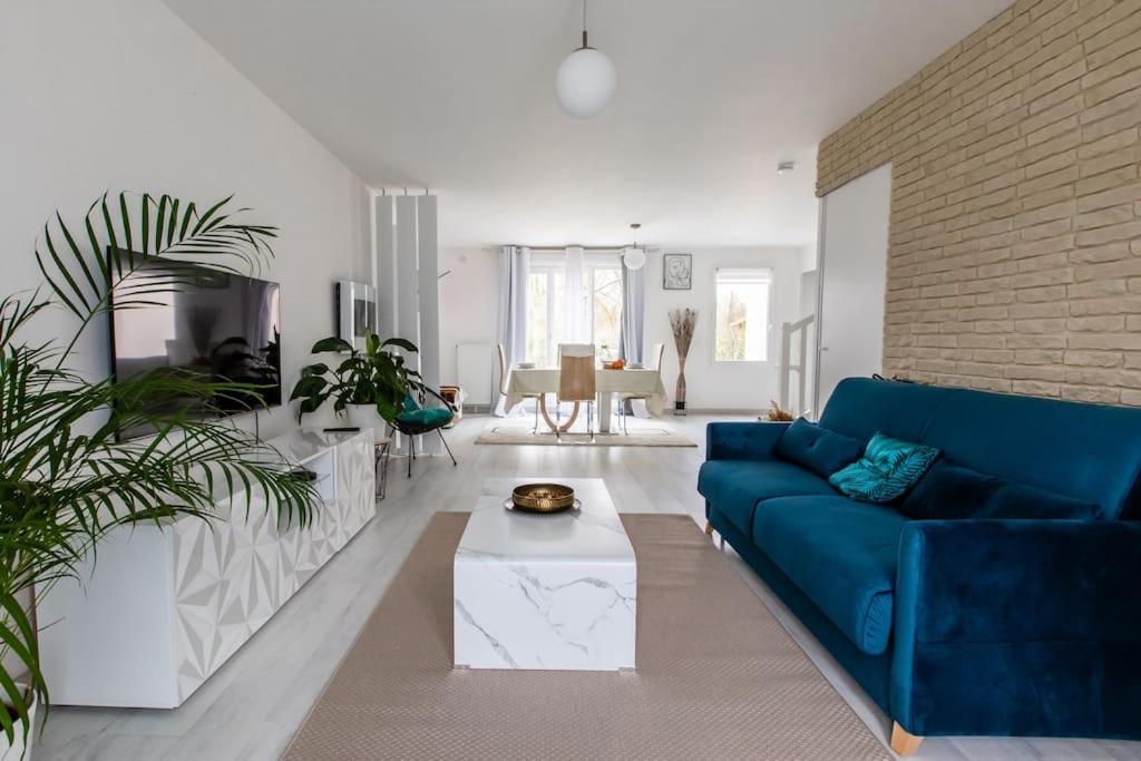 Apartamento Forest Chic : Maison San Marina Parmain Exterior foto