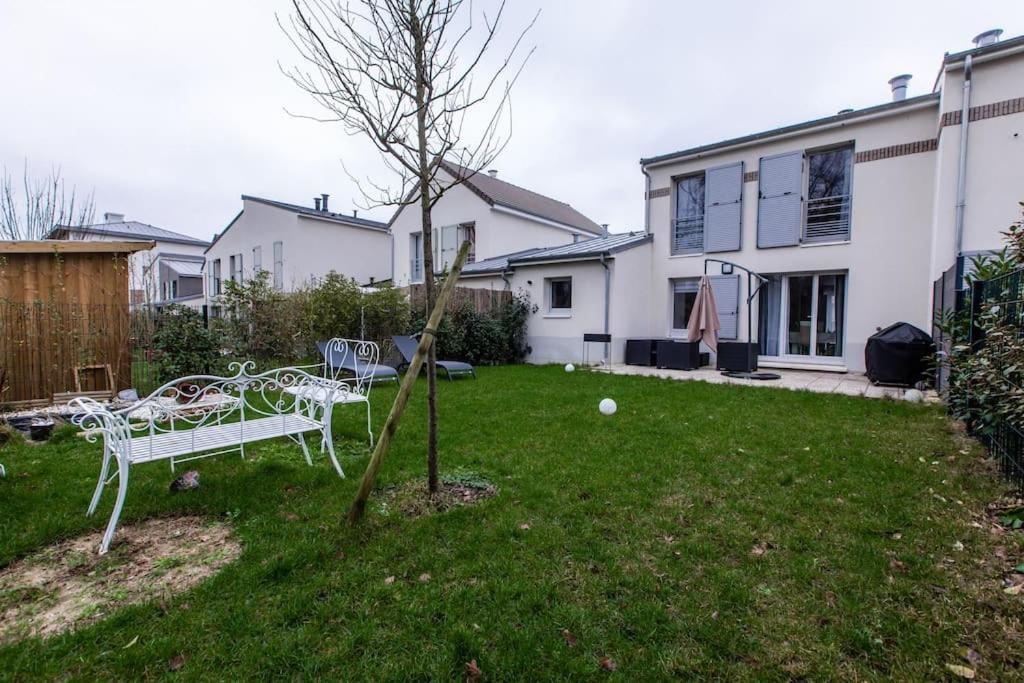 Apartamento Forest Chic : Maison San Marina Parmain Exterior foto
